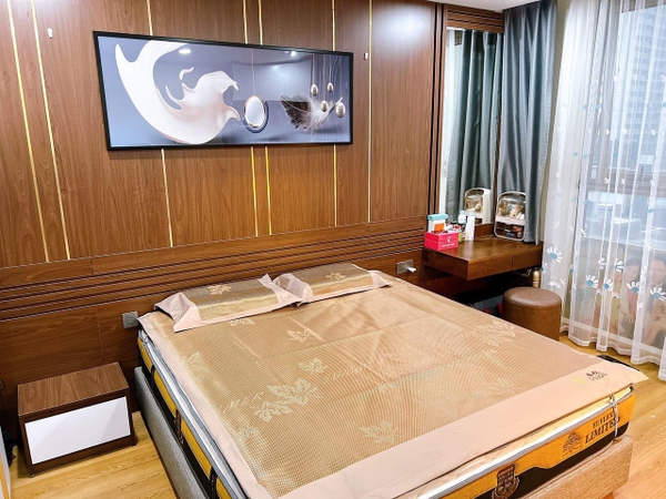 chieu-chunqiu-c23050609