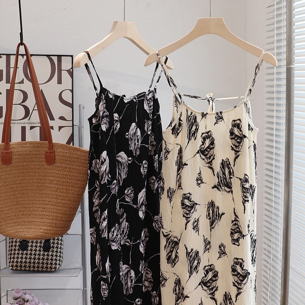 vay-suong-2-day-hoa-den-trang-sang-chanh-235k