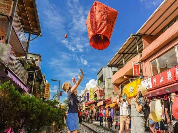 HÀ NỘI – ĐÀI BẮC – ĐÀI TRUNG – CAO HÙNG (Thời gian: 5 ngày 4 đêm - Hàng không: Vietjet Air )