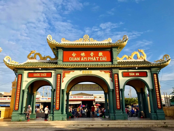 HÀ NỘI – CẦN THƠ – SÓC TRĂNG – BẠC LIÊU – CÀ MAU – ĐẤT MŨI –– TIỀN GIANG – BẾN TRE – TÂY NINH – SÀI GÒN – HÀ NỘI   (5 ngày 4 đêm – Bay Vietnam Airlines + ô tô) KHỞI HÀNH: Quý 2