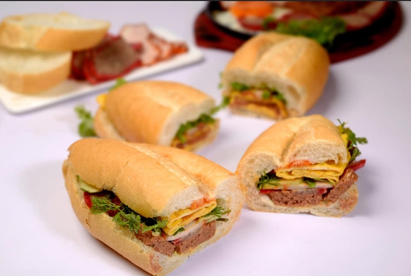 Từ chiếc bánh mì nhỏ bé đến chinh phục thế giới