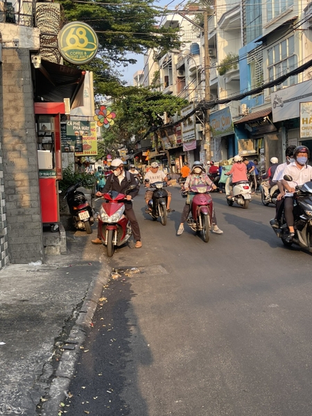 CHÍNH CHỦ CẦN BÁN MẶT TIỀN NI SƯ HUỲNH LIÊN, P10, TÂN BÌNH