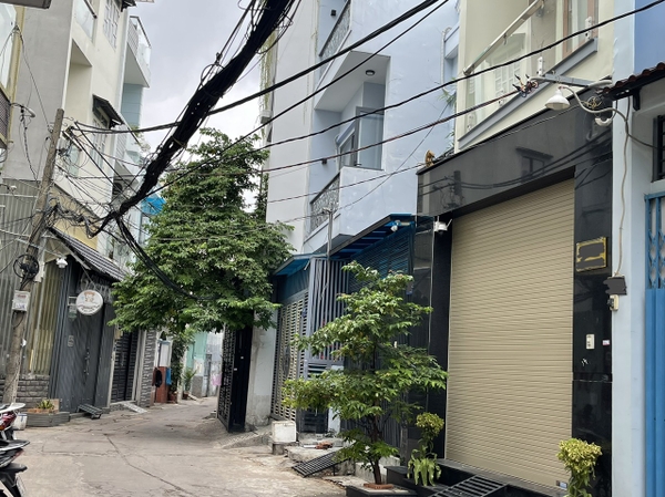 BÁN NHÀ HẺM NI SƯ HUỲNH LIÊN, PHƯỜNG 10, QUẬN TÂN BÌNH