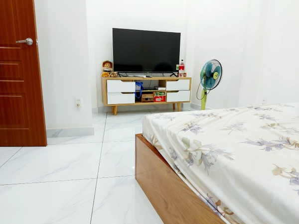 BÁN NHÀ MẶT TIỀN LẠC LONG QUÂN, PHƯỜNG 8, QUẬN TÂN BÌNH