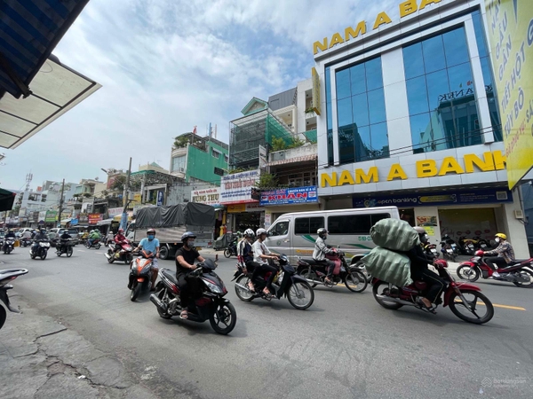 BÁN NHÀ MẶT TIỀN LẠC LONG QUÂN, PHƯỜNG 8, QUẬN TÂN BÌNH