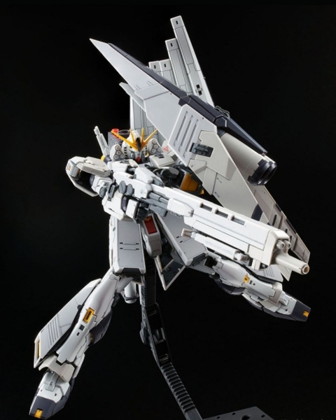 Mô Hình Lắp Ráp RG 32A Nu RX-93 Fighter HWS BL + Heavy Weapon System
