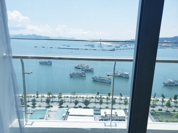 Cần bán căn hộ 2 Ngủ view biển Chung Cư The Sapphire  Hạ Long