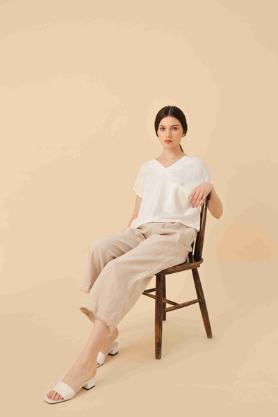 Quần Akira ống suông tua rua