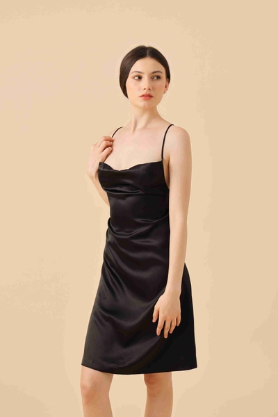 Đầm Tulip hở lưng đan dây