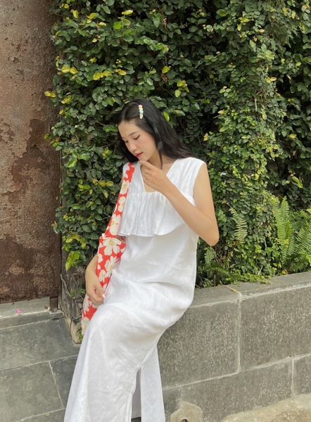 Đầm Asahi bèo trước ngực