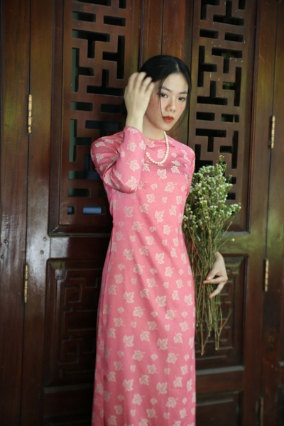 Áo dài Dạ Thảo một lớp chất liệu lụa