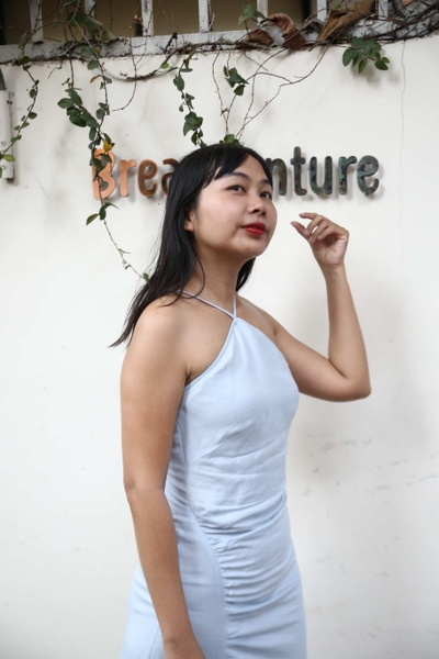 Đầm Alva hai dây phía sau