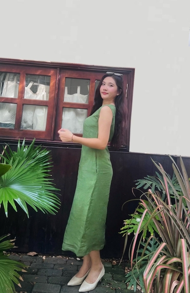 Đầm linen sát nách Ami