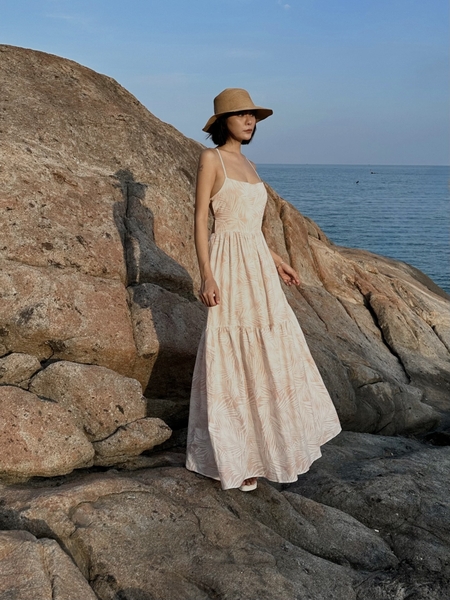 Đầm Chiharu họa tiết dạo biển