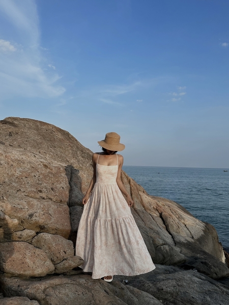 Đầm Chiharu họa tiết dạo biển