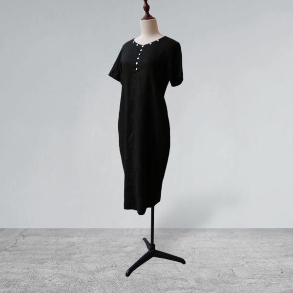 Đầm Alina đính nút xà cừ