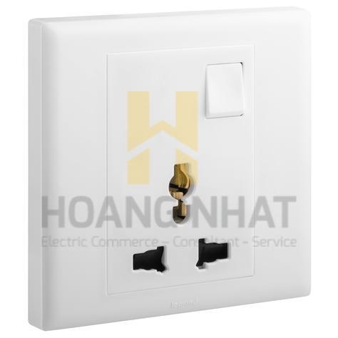 Ổ cắm đa năng có công tắc Eloe 618067