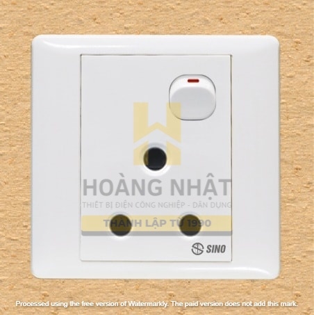 Ổ cắm 3 chấu S9815S Sino