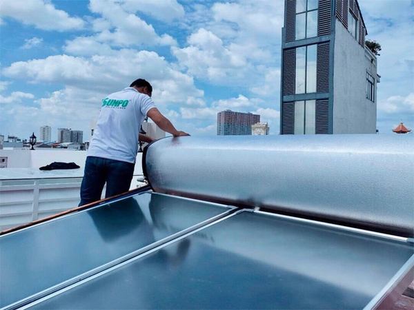 Dịch vụ lắp đặt máy nước nóng NLMT