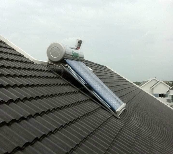 Máy nước nóng năng lượng mặt trời cho dân dụng và công nghiệp