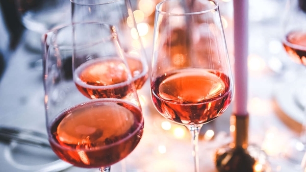 Whiskey là vàng ngọc và lục bảo