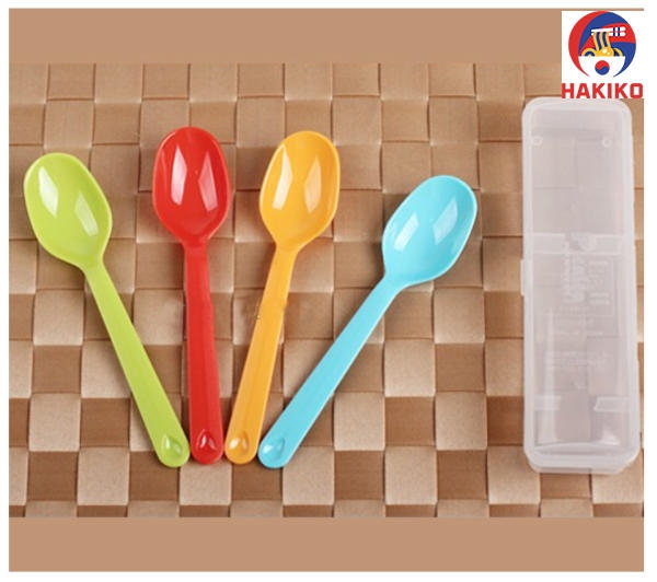 Bộ 4 Thìa Nhựa Nhật Bản Màu Sắc Kèm Hộp