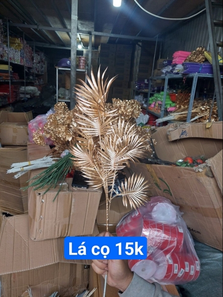 lá cọ