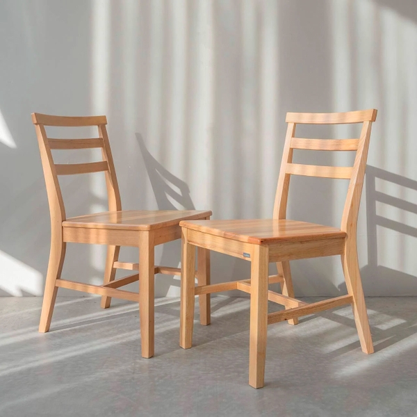 ban-lam-viec-go-mau-nau