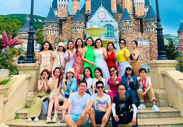 Hành trình khám phá thành phố biển Nha Trang cùng đoàn khách nhân viên Viện Thẩm Mỹ