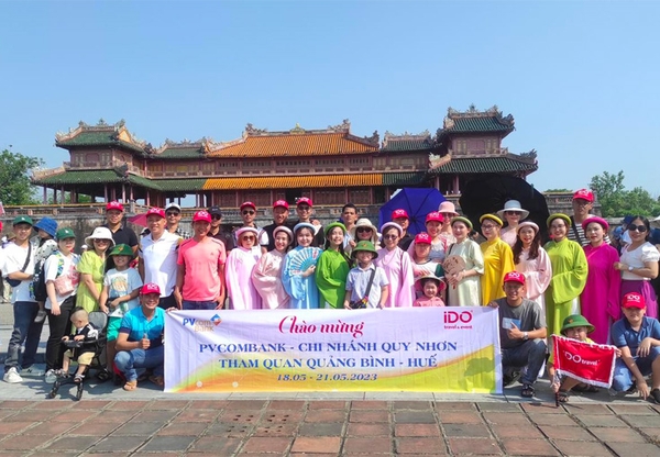 Chào đón anh chị nhân viên Ngân hàng đến với Quảng Bình - Huế