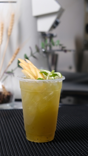 Hướng dẫn Công thức làm Trà Táo Xanh giải nhiệt ngày nắng nóng