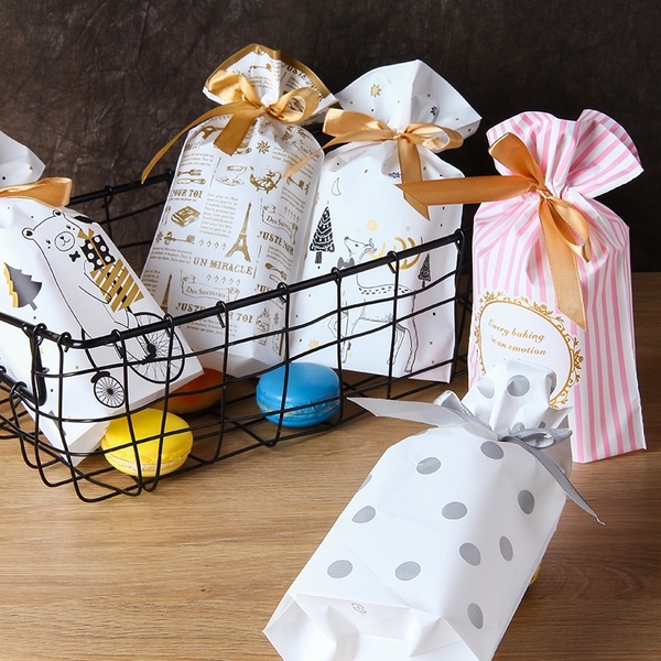 Túi đựng bánh kẹo có Dây Nơ, nhiều họa tiết, bao bì đựng bánh buộc dây 50 túi/sp - VUA BAO BÌ