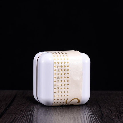 Hộp thiếc đựng trà cạnh tròn hoạ tiết hoa - HVL TEA