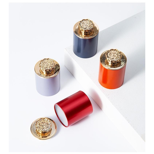 Lon trà thiếc nhỏ có nắp kim cương hoa mận kích thước 48x70mm - HVL TEA