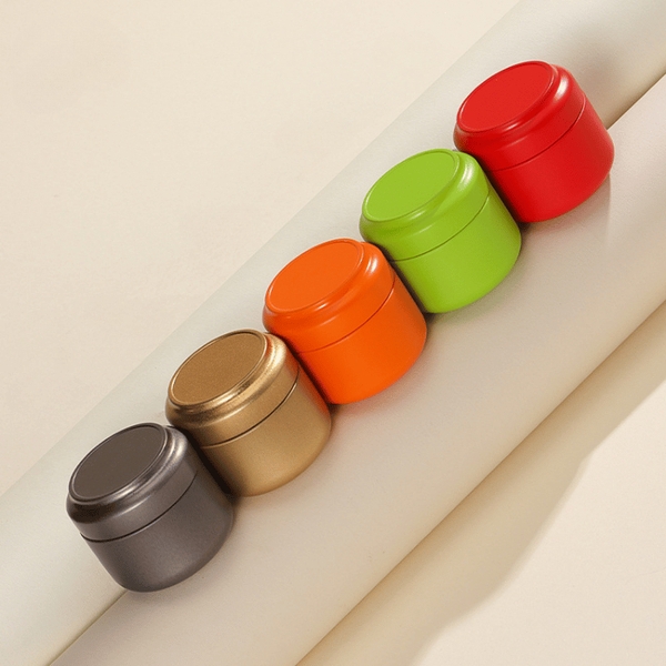 Lon trà thiếc nhỏ mini nắp lồi làm quà tặng, nhiều màu mẫu mới - HVL TEA