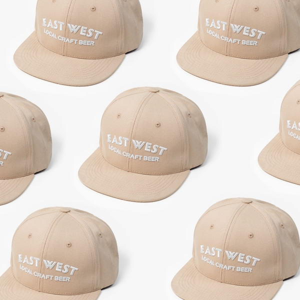 Dự án Nón snapback đồng phục thêu satin 3D East West Brewing theo yêu cầu