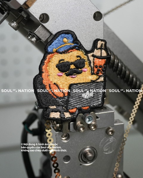 Patch thêu hình ôm viền Gia đình Cá Viên theo yêu cầu