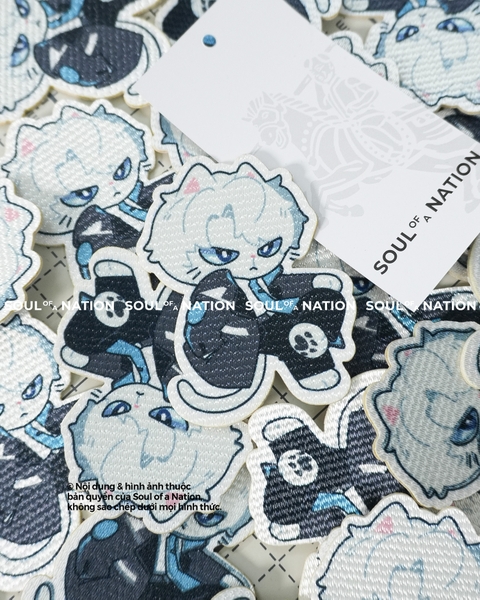 Patch thêu hình ôm viền Anime mẫu 3 theo yêu cầu