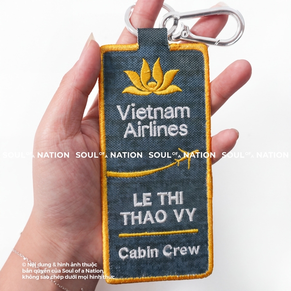 Móc khoá thêu thêu hình ôm viền hàng không Flight Crew & Cabin Crew VA theo yêu cầu