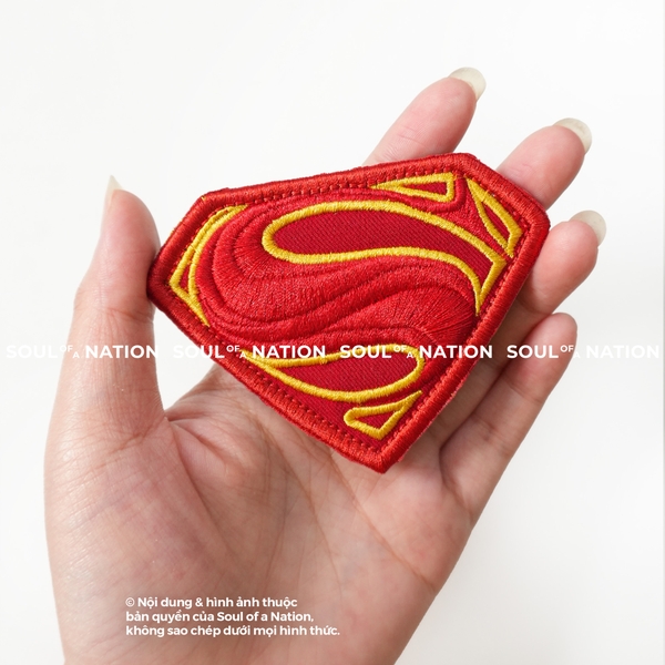 Patch thêu hình ôm viền Super Man theo yêu cầu