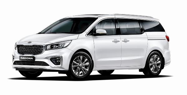 ac-quy-xe-kia-sedona-lap-binh-varta-co-tot-khong