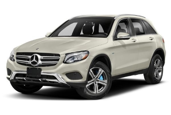 ac-quy-xe-mercedes-glc-350-lap-binh-varta-co-tot-khong