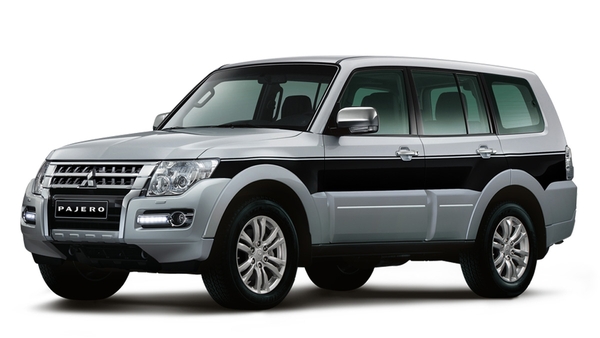 ac-quy-xe-mitsubishi-pajero-lap-binh-varta-co-tot-khong
