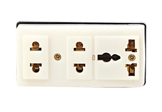 Ổ CẮM ĐIỆN 3 LỖ