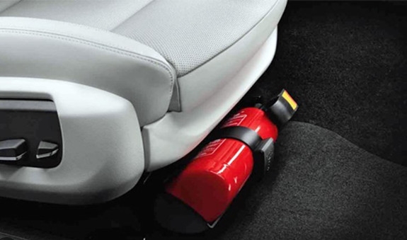 Nên để bình chữa cháy ở đâu trên Ô tô