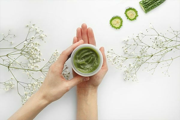 Khổ qua có tác dụng gì cho da mặt? Hiệu quả tốt cho nền da mụn