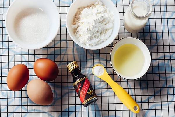 Làm bánh bông lan bằng chảo chống dính chuẩn không cần chỉnh''