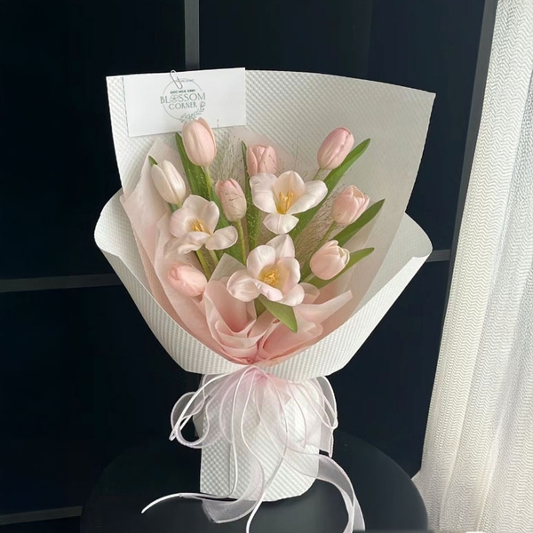 Bó hoa sáp tulip