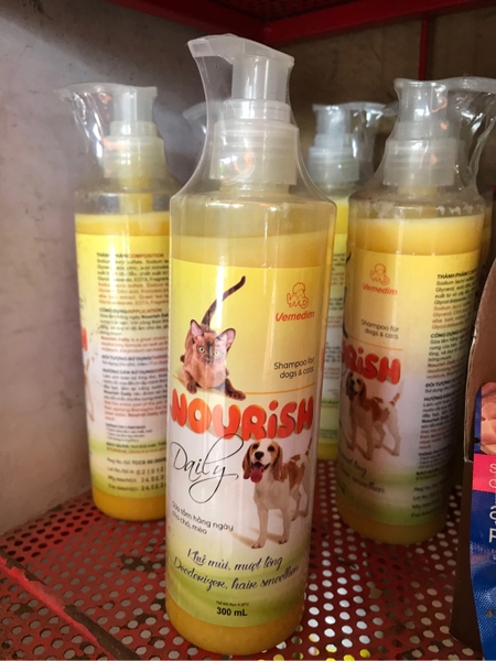 nourish-daily-300ml-sua-tam