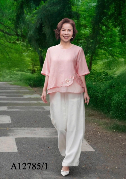 Áo Kiểu Lụa Hàn Phối Xốp Hàn Tay Lở Thêu Họa Tiết - A12785/1